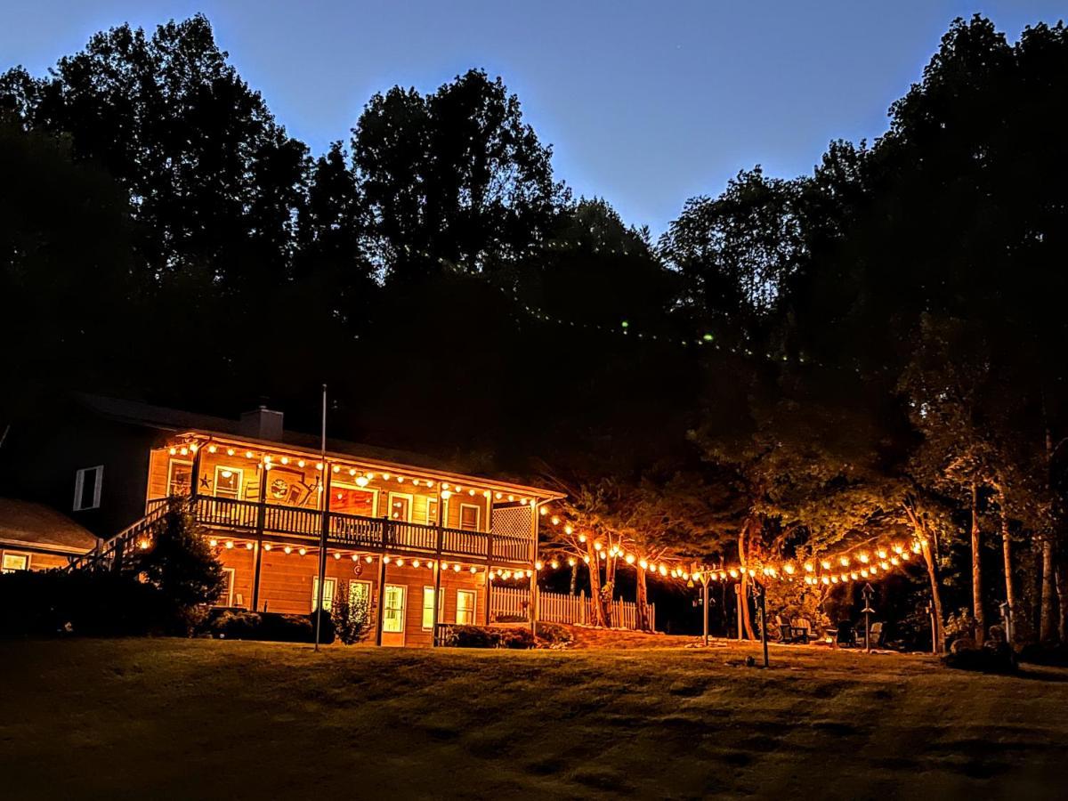 Ole Smoky Bnb - Game Room, Hot Tub, Mtn Views! Pigeon Forge Luaran gambar