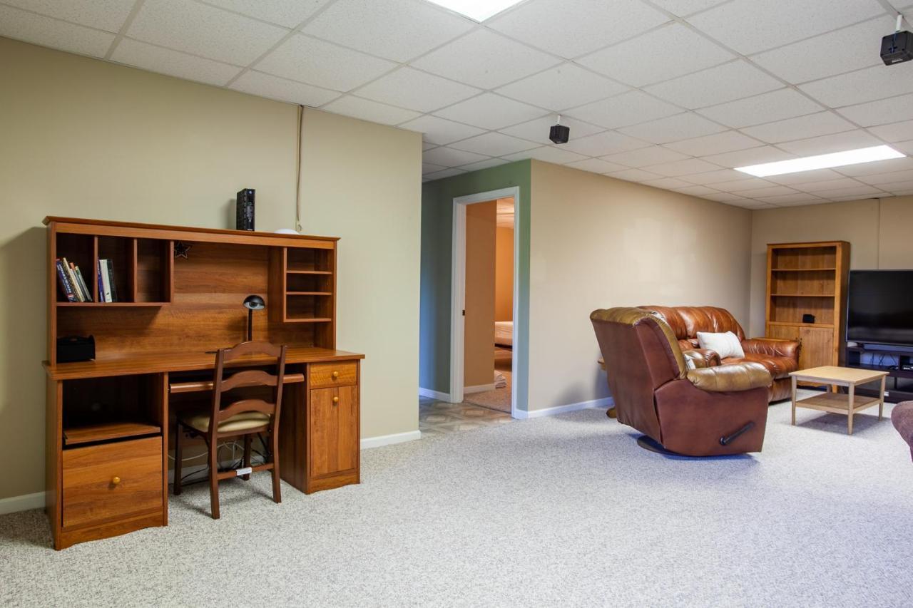 Ole Smoky Bnb - Game Room, Hot Tub, Mtn Views! Pigeon Forge Luaran gambar