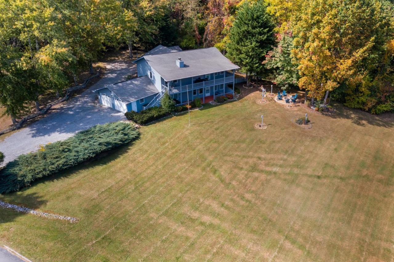 Ole Smoky Bnb - Game Room, Hot Tub, Mtn Views! Pigeon Forge Luaran gambar